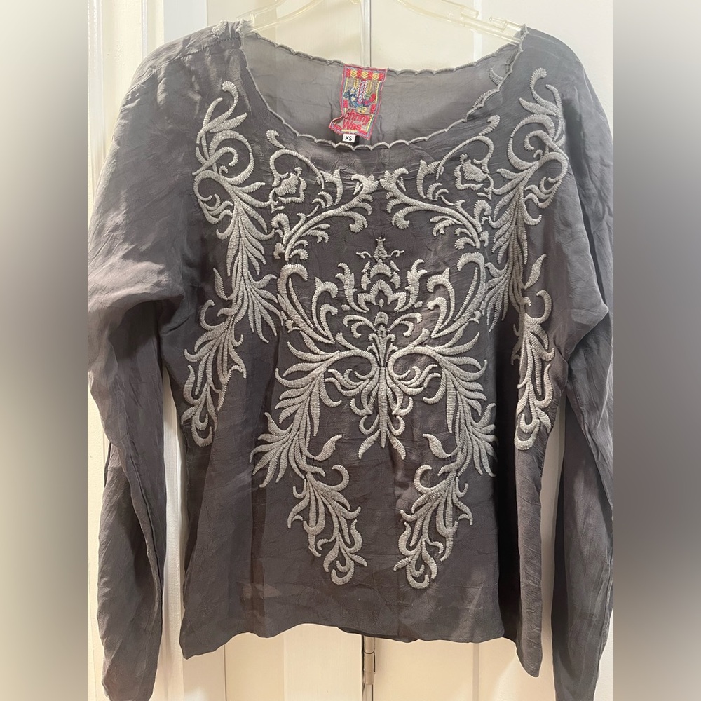 Johnny Was pullover embroidered silk top, XS